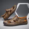 Sandálias Masculinas Transfronteiriças Novas 2025 Chinelos Costurados Sapatos de Praia Estilo Casual Outdoor Resistente ao Desgaste Tamanho Grande Respirável Sapatos Masculinos