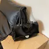 Bolso de mujer transfronterizo de gran capacidad 2026 nuevo bolso cruzado casual con cadena al hombro, bolso tipo almohada de moda texturizado para el día a día