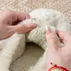 Pantuflas de algodón esponjosas para hombre y mujer, nuevo estilo 2026, para uso en interiores en casa, antideslizantes de EVA, forradas de felpa para abrigar, adecuadas para usar en exteriores, pantuflas de algodón con suela gruesa