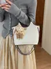 Bolso de Hombro Individual Otoño Diario Oso Pequeño Sensación Bolso Cruzado Nuevo para Mujer Colgante Superficie Brillante Cubo Coreano 2026 Moda