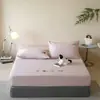 Shu Zun Ke Serie de Bordado de Toalla Estilo Fresco Dibujos Animados Clase A Faldón de Cama Individual Estilo Universal Cuatro Estaciones