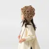 Producto Nuevo, Estilo Nuevo Sombrero para Niños, Sombrero de Lana con Diseño de Flor Hueca para Otoño e Invierno, Gorro de Punto con Protección para las Orejas para Niñas, Gorro de Punto para Bebé Niña
