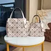 Nova Bolsa de Março com Tachas Coloridas e Diamantes, Pequena Bolsa Geométrica Romboidal de Ombro, Bolsa Quadrada Pequena para o Dia a Dia, Bolsa Feminina