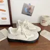 Tênis de treino estilo campus alemão para mulheres, nova coleção 2026, versátil e confortável, tênis brancos de outono, sapatos casuais femininos de bico redondo