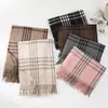 Bufanda Clásica de Cuadros Bloques de Color con Borlas Estilo Coreano para Mujer, Moda Otoño e Invierno, Versátil, Cálida y Engrosada, Bufanda para Estudiantes Transfronteriza