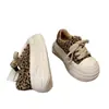 Zapatos de Plataforma con Estampado de Leopardo Estilo Coreano para Personas Bajas Mujer 2026 Nuevos Versátiles Casuales Ligeros Suela Gruesa que Aumenta la Altura 7cm Zapatos de Cabeza Grande