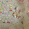 Pegatinas para Uñas 3D en Relieve Estilo Chica Dulce Europea y Americana, Moño Multicolor, Corazón, Candado, Letra Decoraciones para Uñas al por Mayor