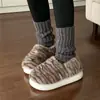Bolsa estudiantil retro casual con estampado animal y zapatos de pelo para mujer, invierno, cálidos, para interiores, cómodos, pantuflas de felpa y algodón