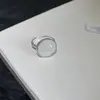Serenidad de Té Blanco, Anillo Abierto Irregular de Perla Tejido Plegado, Anillo de Dedo Índice de Lujo Ligero de Gama Alta, Accesorio de Mano de Moda