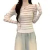 Blusa de Tricô Cor Sólida Vazada com Ombro Assimétrico para Mulheres, Novo Estilo Coreano de Outono, Tecido Transparente Tendência de Nicho, Blusa com Visual Jovem de Alta Qualidade
