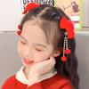 Niña 2024 Día de Año Nuevo lazo de terciopelo rojo colgante de fresa pasador hecho a mano lindo clip de conejo