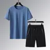 Conjunto Esportivo Masculino 2026 Verão Novo Estilo Camiseta de Seda Gelada de Manga Curta Roupa de Verão Jovem Shorts Esportivos Casuais Respirável Masculino
