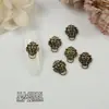 Ventas Directas de Fábrica de Nuevos Pedrería Retro Cruzada para Uñas de Moda al Por Mayor, Decoraciones para Uñas con Forma de Corazón y Cabeza de León