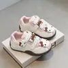 Tênis Esportivo Infantil com Bolinhas Novo Primavera e Outono Sapatos Casuais Sapatos de Corrida Funcionais Macios Antiderrapantes para Meninas