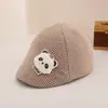 Boina Infantil Popular Transfronteiriça para Primavera e Outono com Decoração 3D de Panda Fofo, Boné Forward Xadrez para Meninos e Meninas