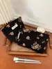 Bolsa de Cosméticos de Gran Capacidad Nueva 2024 Flor de Seda Dorada Tridimensional Bolsa de Almacenamiento Vintage Corazón de Niña Bolsa de Mano para Lavar