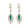 Brilhantes Zircônia Folha Verde Brincos Versátil Argola de Orelha Luxo Leve Alta Moda Elegantes Brincos 2023 Nova Moda
