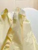 ¡Altamente Recomendado! Queso de Sal Marina ~ Camisa de Algodón Puro de Manga Larga Color Amarillo Crema para Mujer, Estilo Coreano Holgada Nicho Versátil