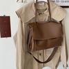 Bolsa de Gran Capacidad 2026 Otoño e Invierno Nuevo Maletín Retro de Moda para Mujer Diseño de Nicho Bolso Grande de Hombro Cruzado Moda