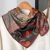Estilo Étnico Gris Delgado Similar a la Seda Bufanda Cuadrada Pequeña de 70 Bufanda de Lino y Seda para Mujer Primavera y Otoño Hombro Caído Regalos para Madre