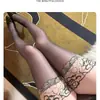 Medias de Seda Brillantes Aurora Sexy Flor de Camelia, Negras Transparentes Anti-enganches Largas Hasta la Rodilla Calcetines de Encaje Bordado Huecos