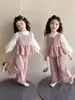 Conjunto de Renda para Meninas Primavera Outono 2026 Novo Bebê Estiloso Fashionável Roupas de Outono Infantil Estilo Little Coco Conjunto de Três Peças