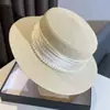 Sombrero de Paja Plano con Perlas Francesas para Mujer, Sombrero de Sol de Ala Plana para Verano, Sombrero Tejido de Protección Solar para Viajes de Vacaciones al por Mayor