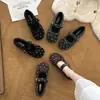 Sapatilha Mary Jane de Feltro com Bolinhas Simples 2026 Laço Retrô Fivela Única Solado Macio Bico Raso Para Usar Fora Sapatos de Vovó