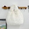 Bolso de Mano Trendy Invierno Nuevo Estilo Felpa Suave Versátil Elegante Dulce Bolso de Mano para Mujer