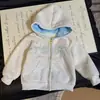 Moletom com Capuz Bordado e Zíper de Lã de Cordeiro Infantil 2026 Inverno Moletom Espesso Forrado com Fleece para Meninas Inverno Crianças Média e Grande