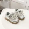 Zapatos para Niña 2026 Otoño Nuevo Tenis de Encaje para Niños Zapatillas con Lazo Dibujos Animados Zapatos Ligeros para Niños Pequeños