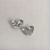 ¡Diablo! Aretes de flores de metal líquido de moda nicho viento frío aretes moda temperamento aretes ins