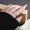 Anillo Abierto de Acero Inoxidable con Temperamento Japonés Coreano Anillo Mismo Estilo que Celebridad de Internet Versátil para el Trabajo Simple Anillo Abierto Joyería Versátil