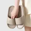Zapatillas de viaje portátiles 2026 para mujer, zapatillas de casa para baño con tacto suave, populares zapatillas ligeras de baño para hombre