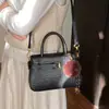 Bolsa Feminina Estilo Vintage de Luxo 2025 Nova Tendência de Inverno Casual Bolsa Transversal Versátil para o Dia a Dia Bolsa de Mão Bolsa de Ombro