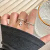 Anillo Abierto de Metal de Alta Gama Estilo Coreano con Colgante de Cruz Microincrustada Ins Personalizado Ajustable Anillo para Apilar