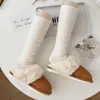 Meias Cano Médio Enrugadas para Mulheres, Outono e Inverno Quentes de Algodão Compressão Emagrecimento Cor Preto e Branco Color Blocking Enrugadas Jk Meias 7/8 Meias de Algodão para Mulheres