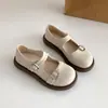 Sapatos Femininos Mary Jane Baixos com Solado Grosso Estilo Retrô Francês Verão 2026 Novos Versáteis Brancos Sapatos Birkenstock