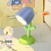Mini Luz de Noche de Flor Decoración de Escritorio Lámpara de Mesa Pequeña Lámpara de Cabecera de Ambiente Regalo para Dormitorio Regalo de Cumpleaños para Niñas