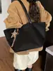 Bolso de Hombro Retro de Gran Capacidad para Mujer 2026 Nueva Moda Bolso de Mujer de Cuero Gamuza Versátil Casual para el Trabajo Bolso de Hombro de Moda
