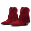 Botas altas de punta para otoño e invierno, suela de goma de color liso, tacón cuadrado, tacones altos de slip-on de talla grande, botas con flecos de comercio exterior para mujer