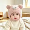 Gorro de tricô fofo, grosso, à prova de vento e que protege as orelhas, fofo e adequado para meninos e meninas, disponível em vários tamanhos para bebês de diferentes idades, com um pequeno design de tigre.