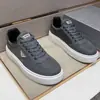Estación Europea 2025 Nueva Capa Superior Piel de Vaca Casual Cómodas Transpirables Suela Gruesa Que Aumenta la Altura Con Cordones Punta Redonda Modernos Zapatos para Hombre