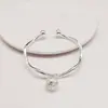 Nuevo Pulsera de Plata Brillante Abierta Irregular con Curvatura, Pulsera de Cobre Blanco con Cascabel Ondulado, Simple y de Moda