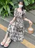 Vestido Cuadrado con Estampado de Rosas Francesas para Mujer Primavera y Verano 2025 Nuevo Estilo Vacacional Cintura Fruncida Falda Larga