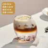 Copo de vidro estiloso e criativo com fundo grosso e boca angulada, popular nas redes sociais, alto valor estético, adequado para uso doméstico, copo para suco de frutas com bolhas