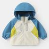 Jaqueta com Capuz Color Block para Meninos Outono 2026 Nova Roupa Infantil Primavera e Outono Top para Crianças Roupa da Moda para Meninos
