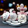 Adornos decorativos para el interior del coche con la consola central de Lucky Cat, de alta gama, con personalidad creativa y un hermoso estilo de diosa.