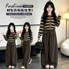 Conjunto de Otoño para Niña: Conjunto de Sudadera a Rayas con Capucha y Pantalones Casuales, Nuevo Estilo 2026, Conjunto de Dos Piezas para Niñas Mayores en Primavera y Otoño