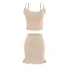 Conjunto de Atuendo Puramente Atractivo para Mujer: Look de Chica Sexy Caliente de Verano con Encanto Deslumbrante, Presentando un Conjunto de Dos Piezas con Top Camisola y Falda Bodycon